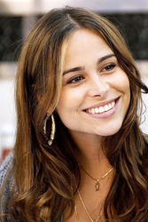 Zulay Henao | ScreenTies